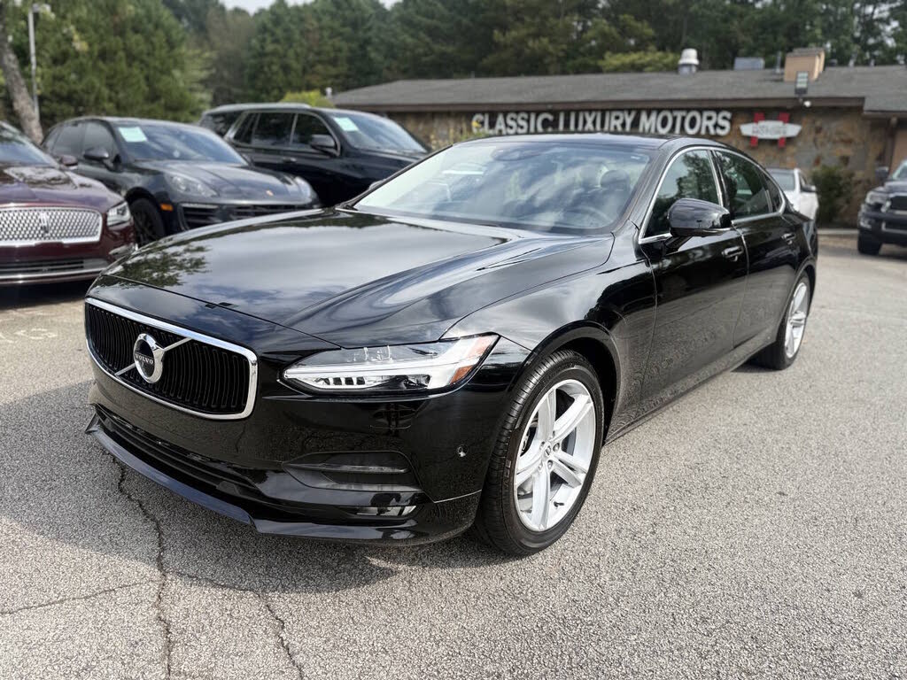 2018 Volvo S90 T5 Momentum
