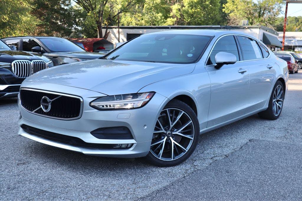 2018 Volvo S90 T6 Momentum