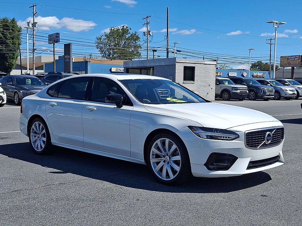 2020 Volvo S90 T6 R-Design