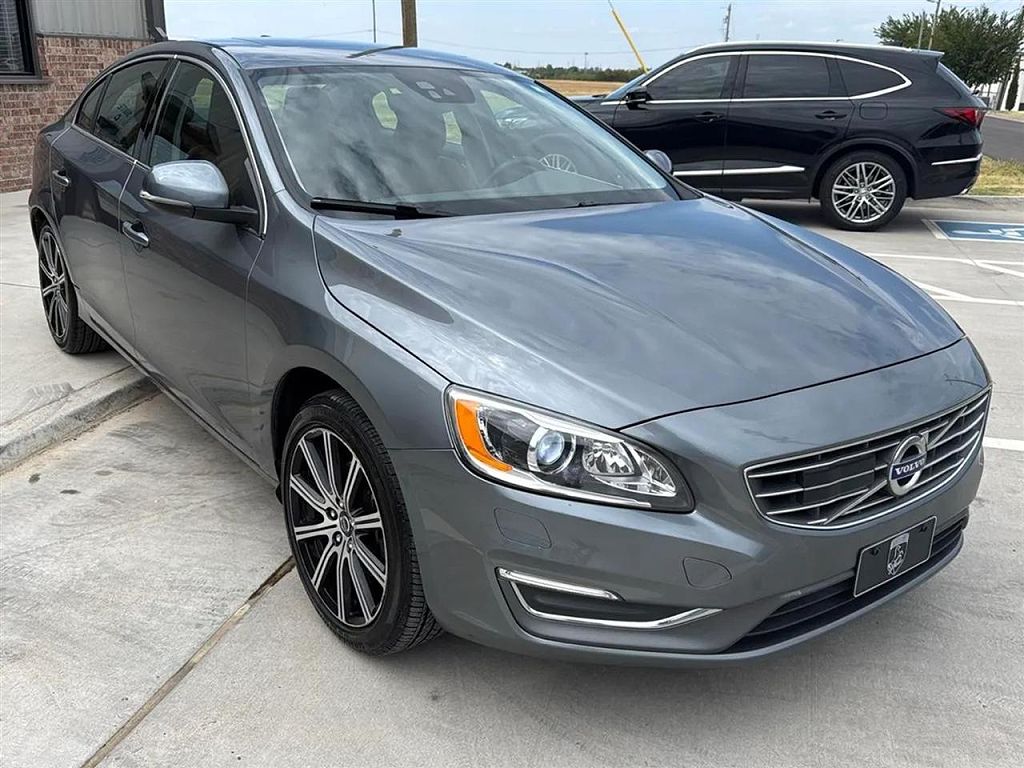 2017 Volvo S60 T5 Inscription Platinum