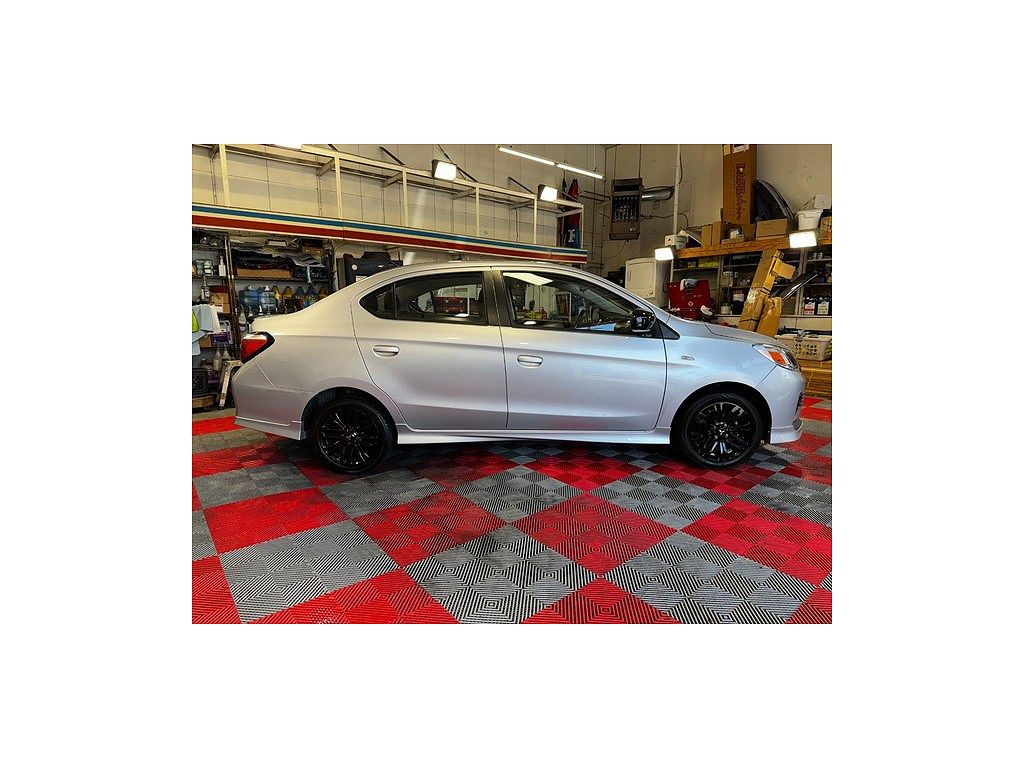 2024 Mitsubishi Mirage G4 ES