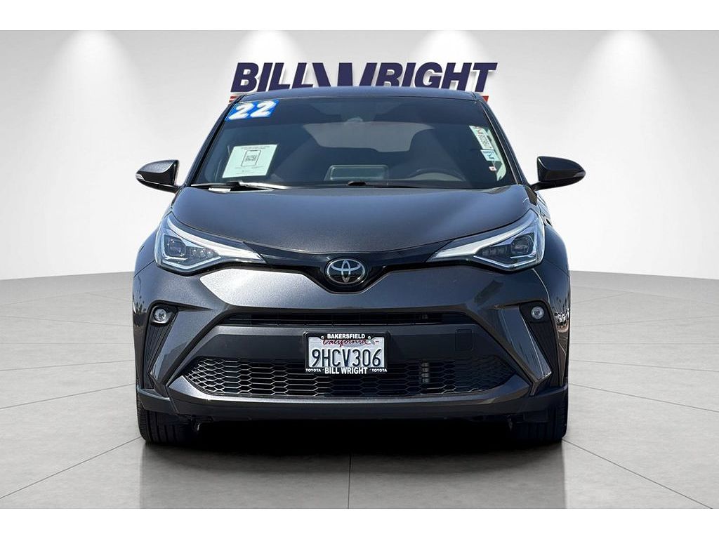 2022 Toyota C-HR XLE