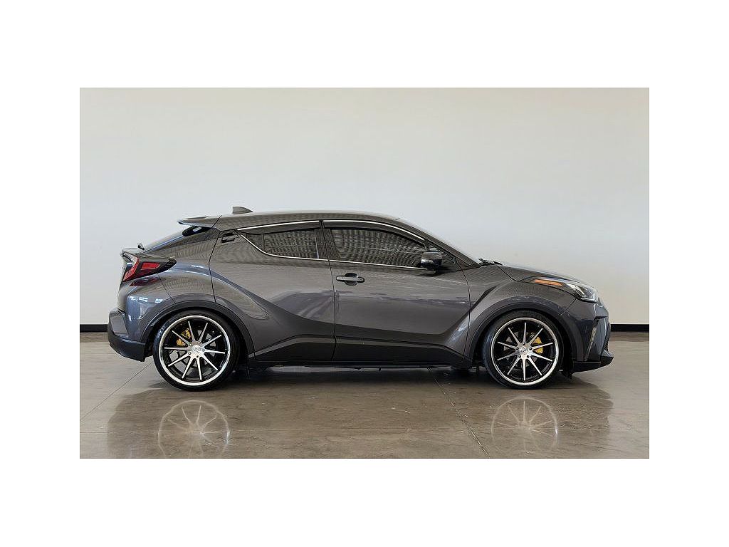 2021 Toyota C-HR LE