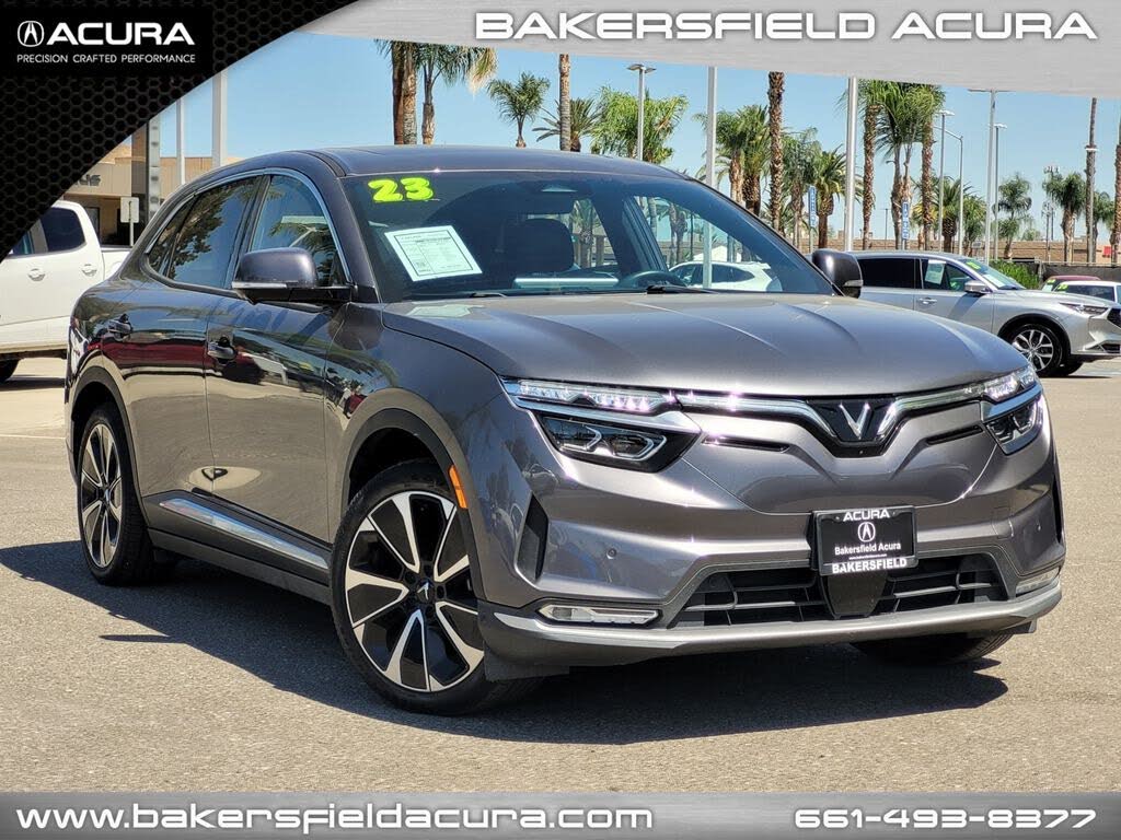 2023 VinFast VF8 City Edition PLUS