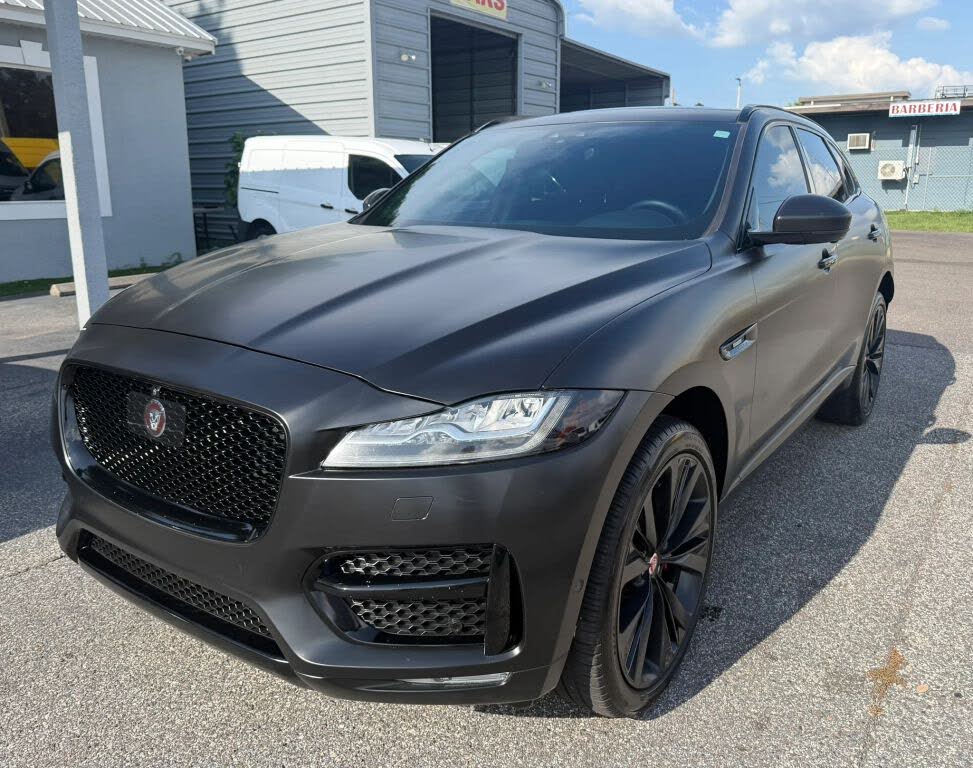 2019 Jaguar F-Pace 30t R-Sport