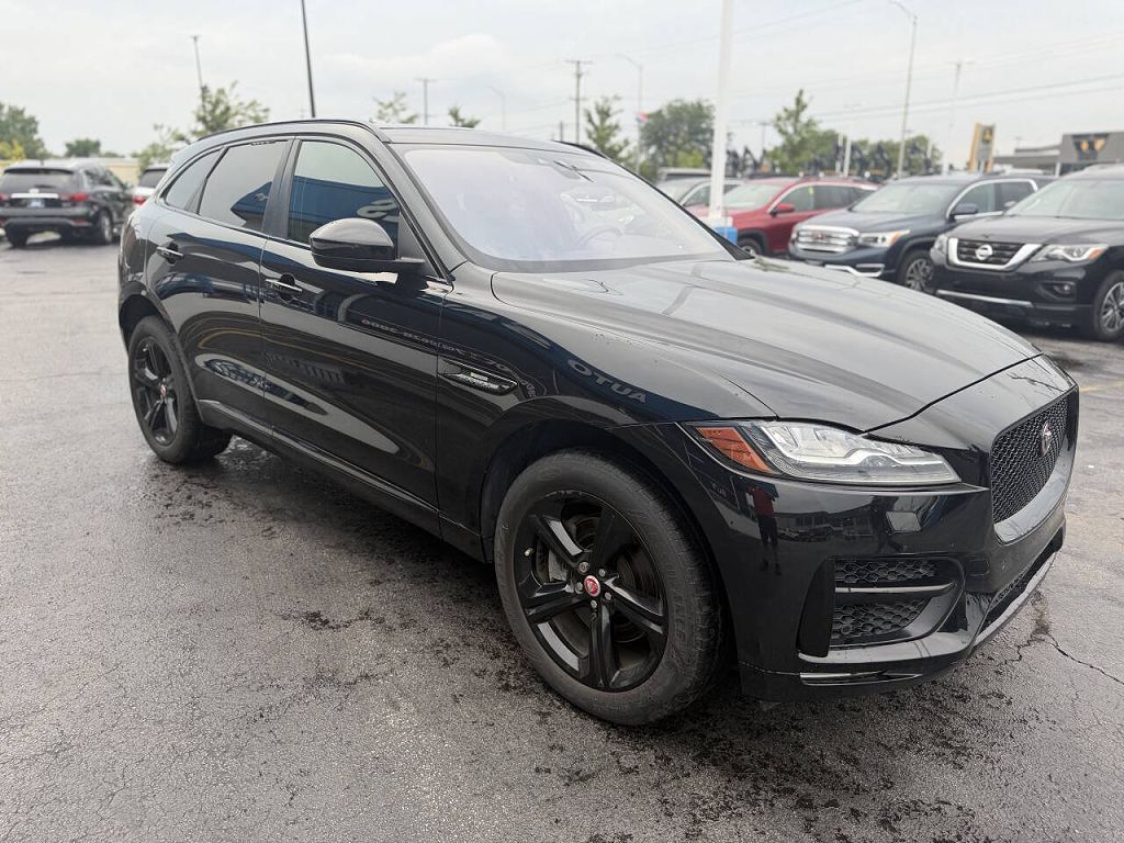 2018 Jaguar F-PACE 30t R-Sport