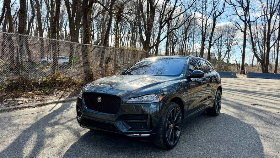 2018 Jaguar F-PACE 30t R-Sport