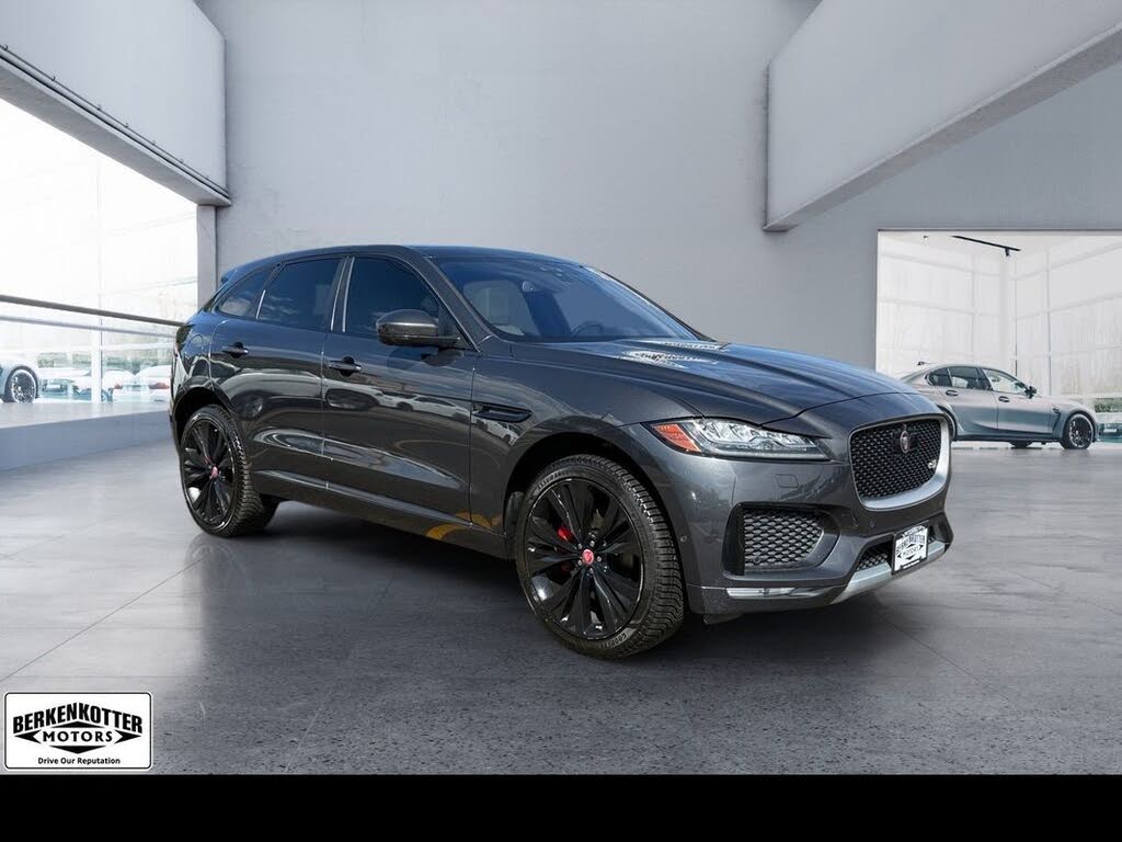 2018 Jaguar F-PACE S