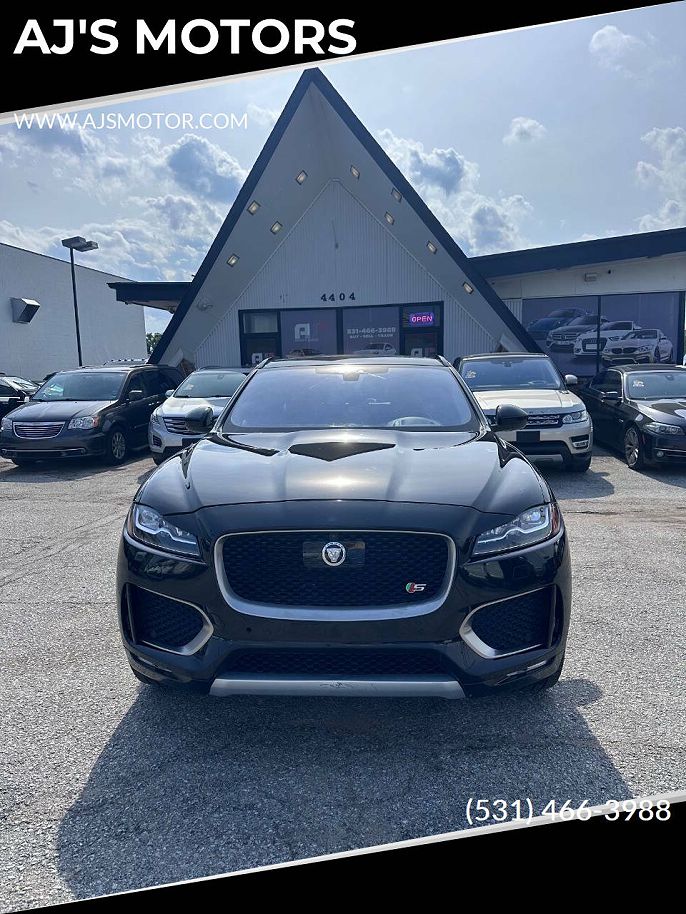 2019 Jaguar F-Pace S