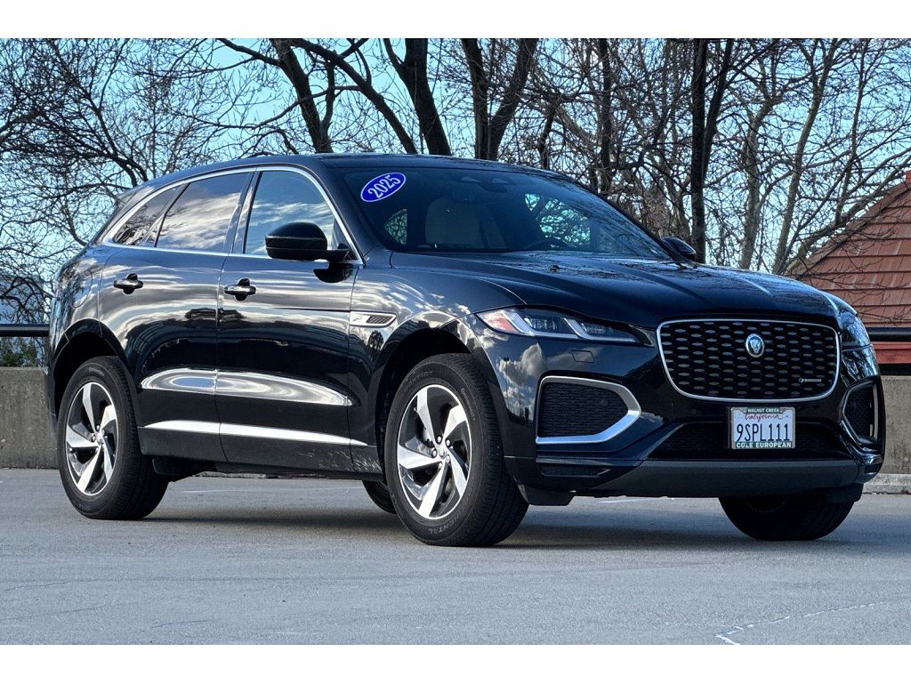 2025 Jaguar F-PACE P250 R-Dynamic S