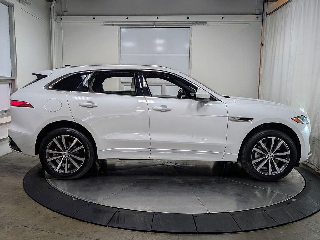 2024 Jaguar F-Pace P400 R-Dynamic S
