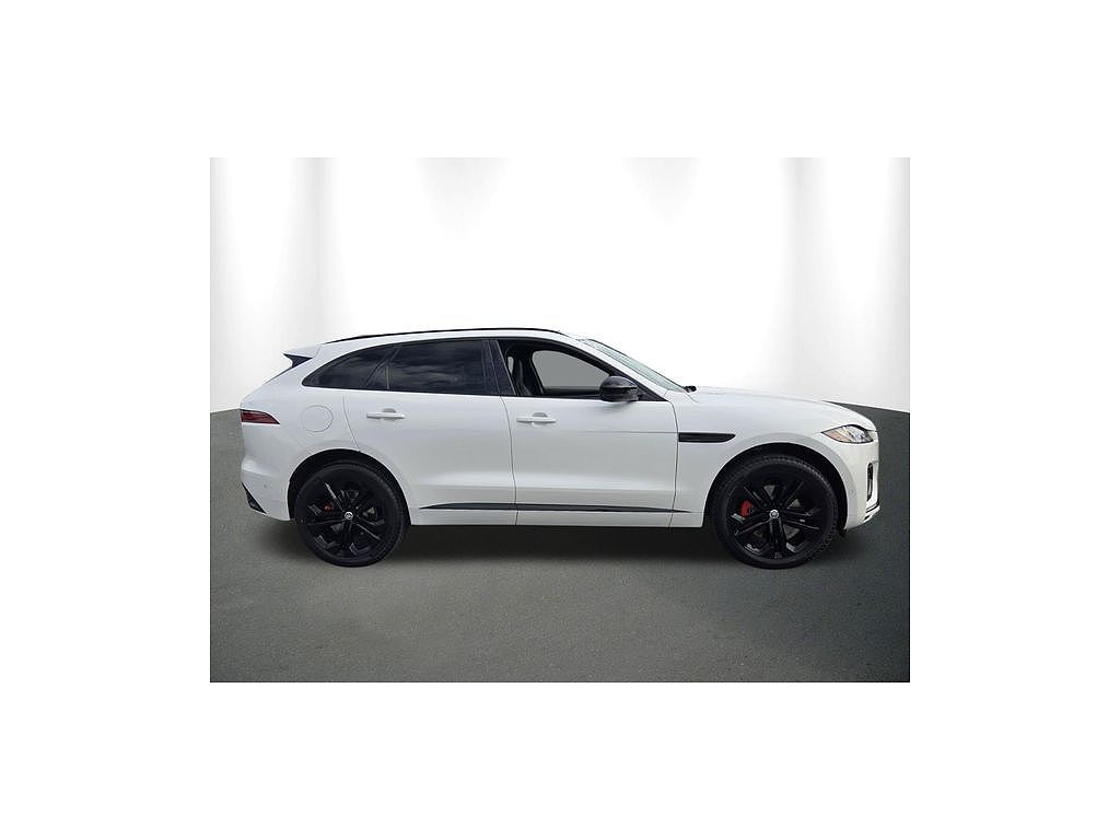2024 Jaguar F-PACE R-Dynamic S