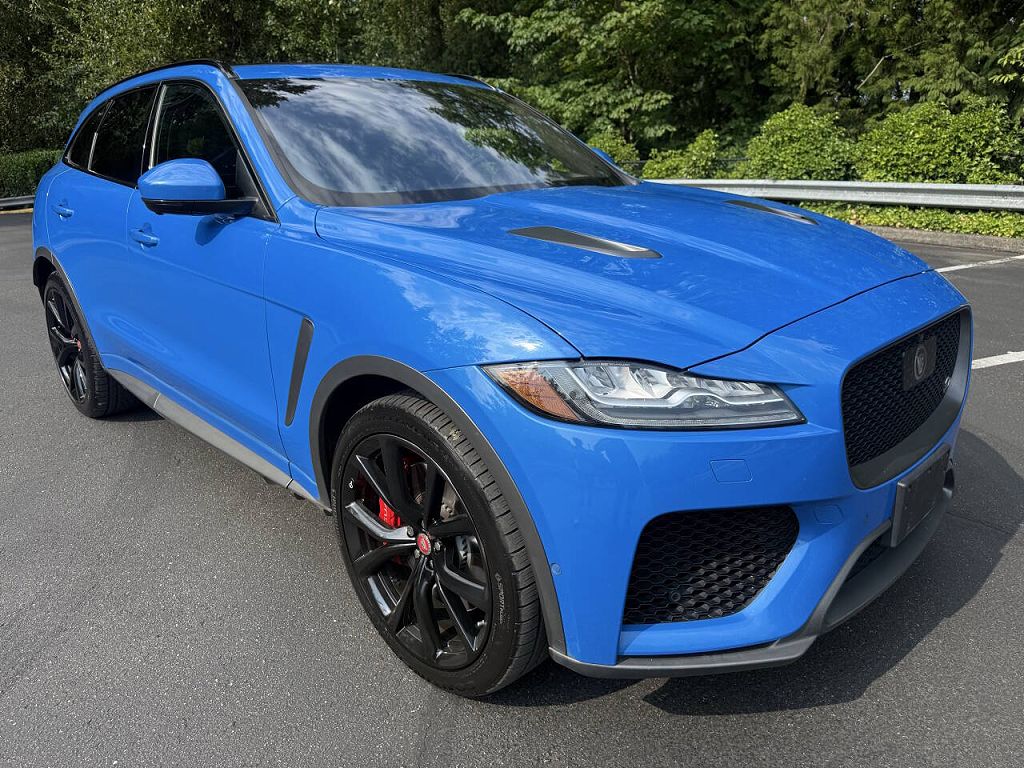 2019 Jaguar F-Pace SVR