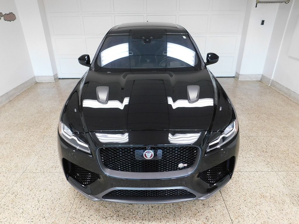 2020 Jaguar F-Pace SVR