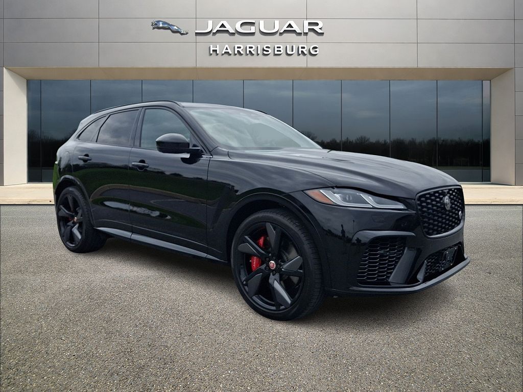 2022 Jaguar F-PACE SVR