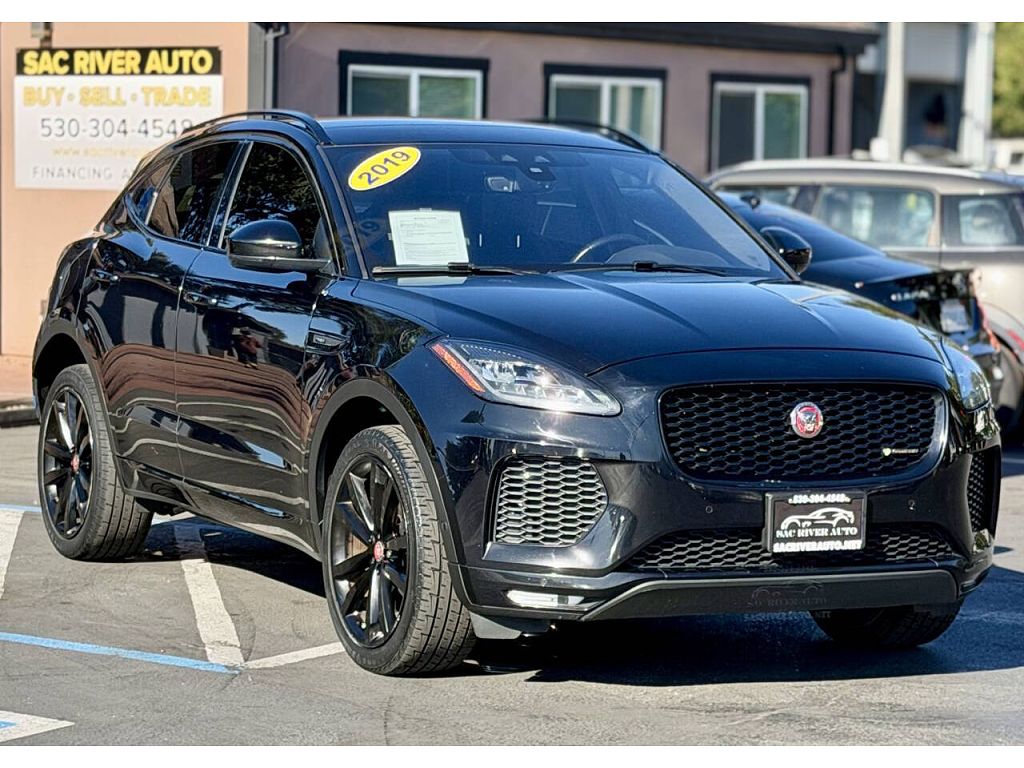 2019 Jaguar E-PACE P300 R-Dynamic SE
