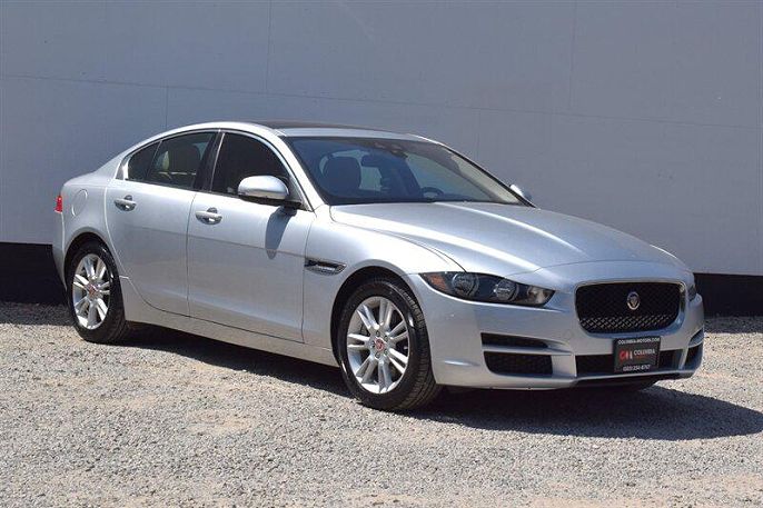 2017 Jaguar XE 25t Premium