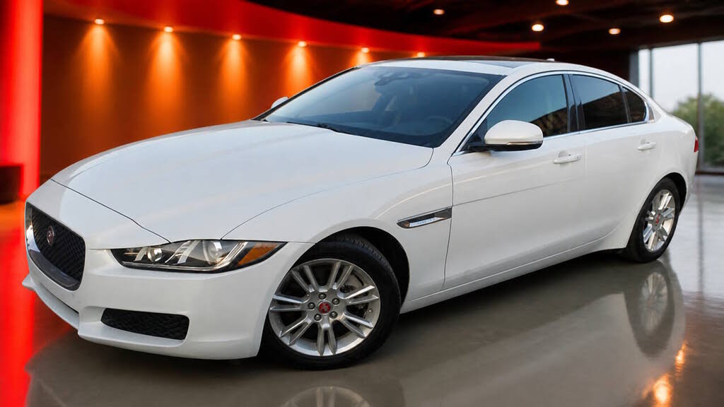 2017 Jaguar XE 25t Premium