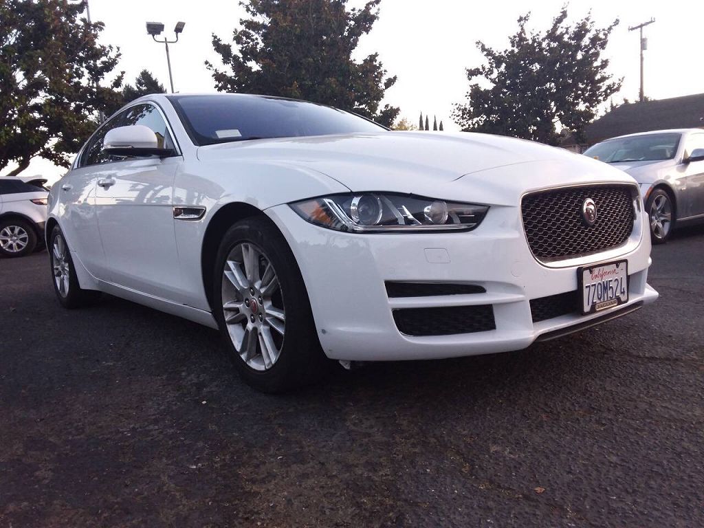 2017 Jaguar XE 25t Premium