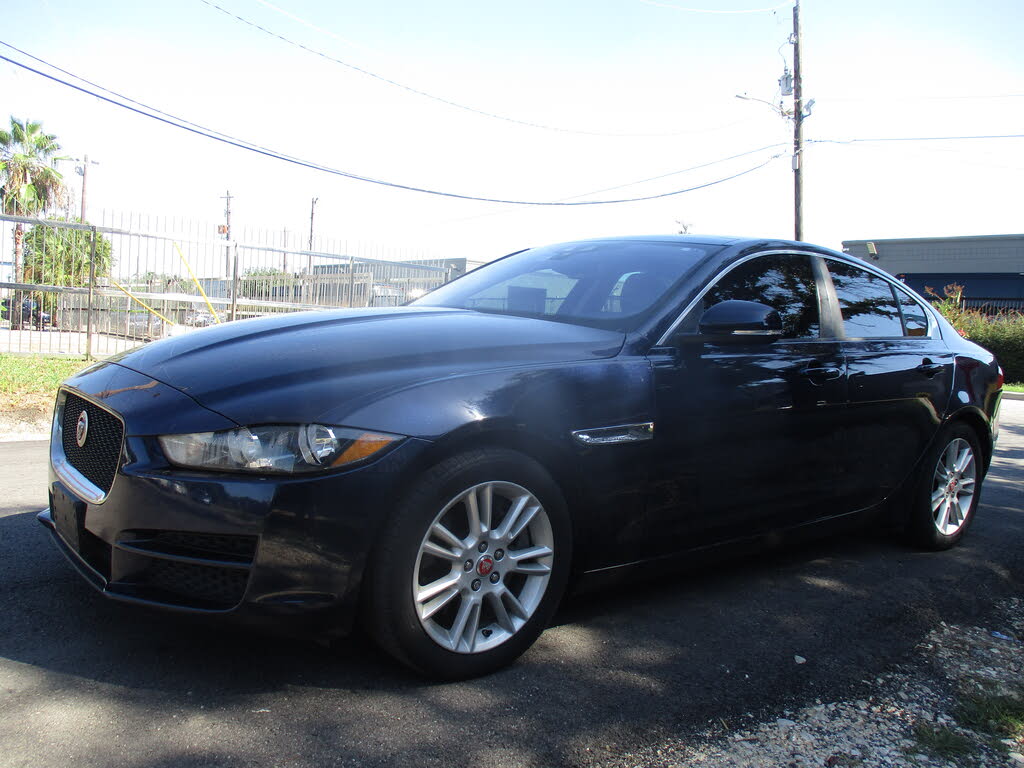 2017 Jaguar XE 25t Premium