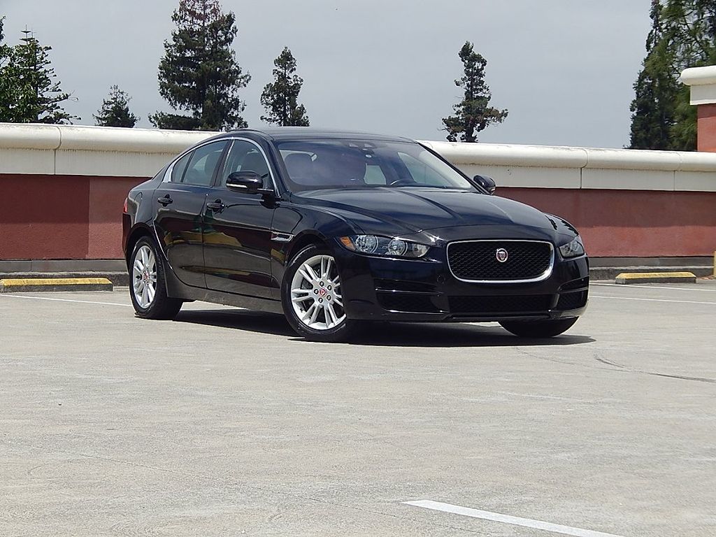 2018 Jaguar XE 25t Premium