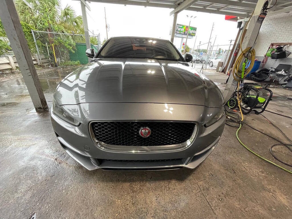 2018 Jaguar XE 25t Premium