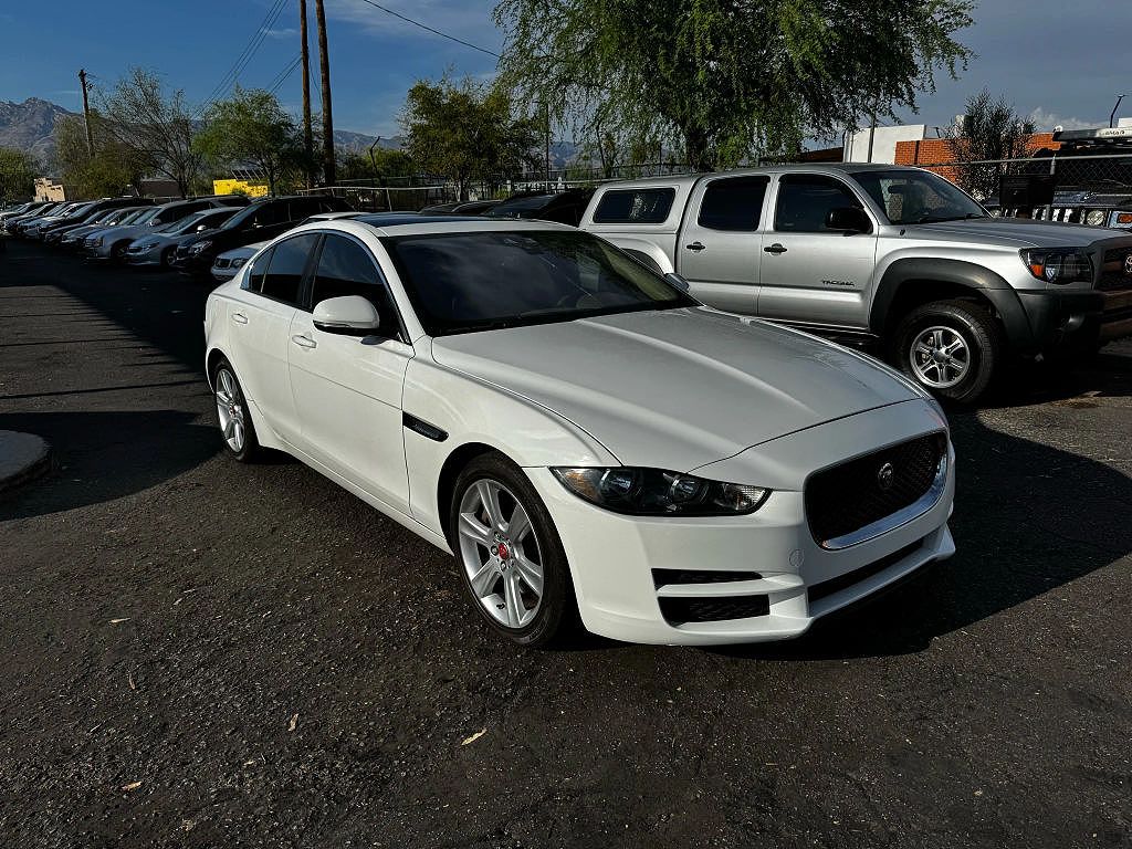 2018 Jaguar XE 25t Premium
