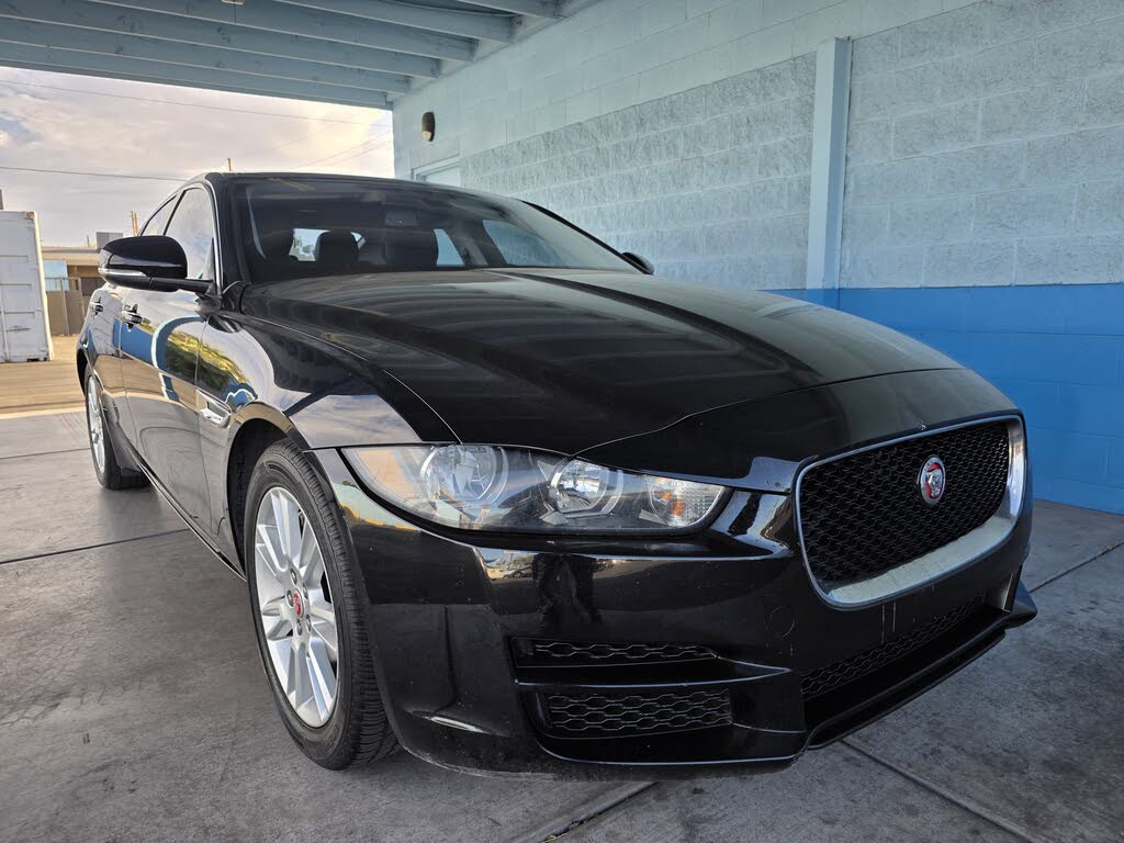 2018 Jaguar XE 25t Premium