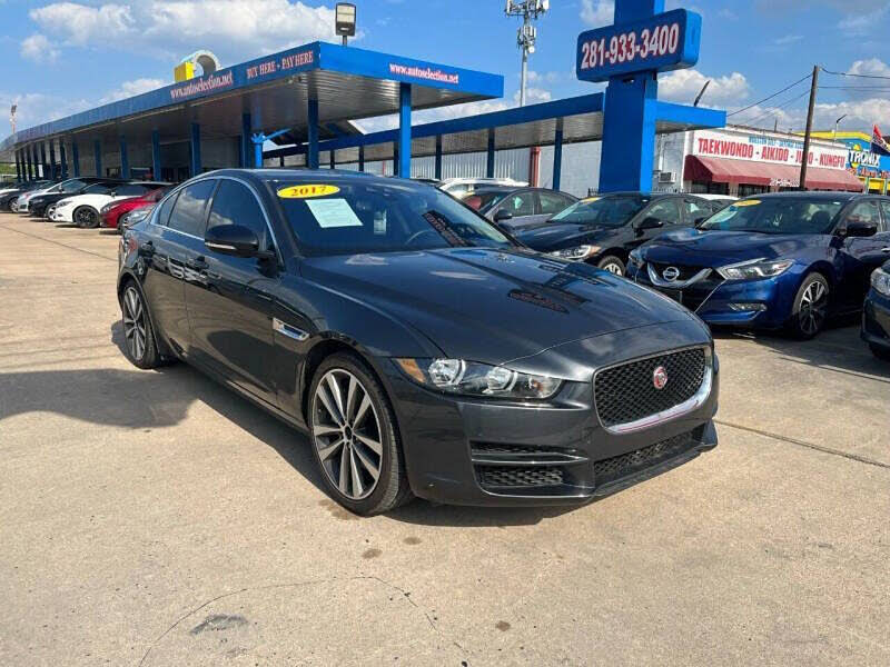 2017 Jaguar XE 25t Prestige