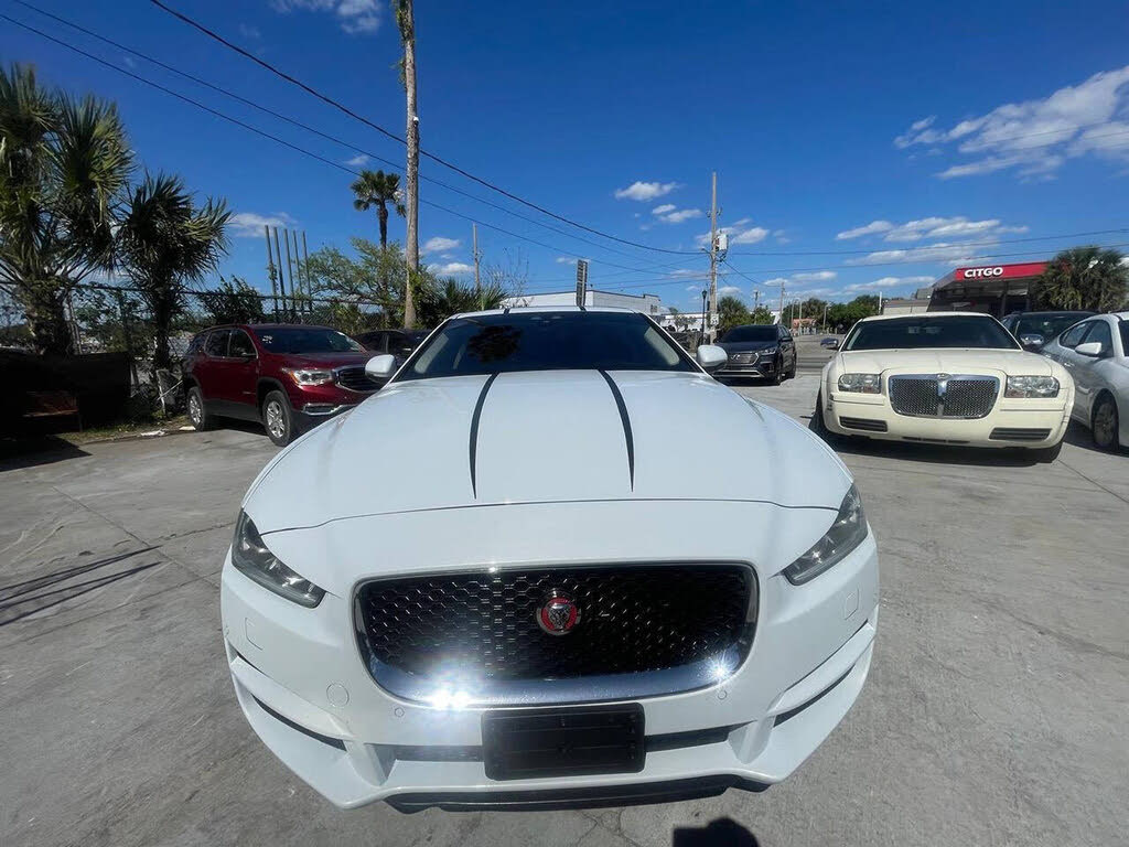 2017 Jaguar XE 35t Prestige