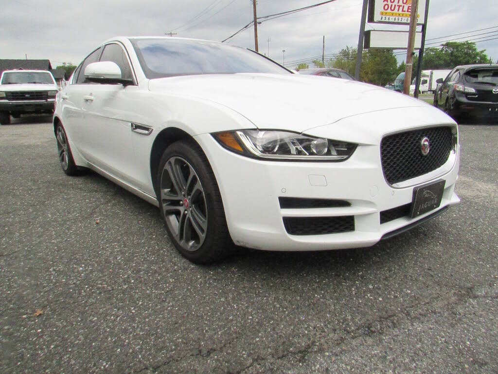 2017 Jaguar XE 35t Premium