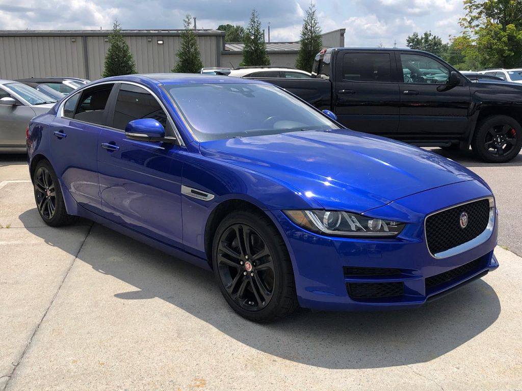 2017 Jaguar XE 35t Premium
