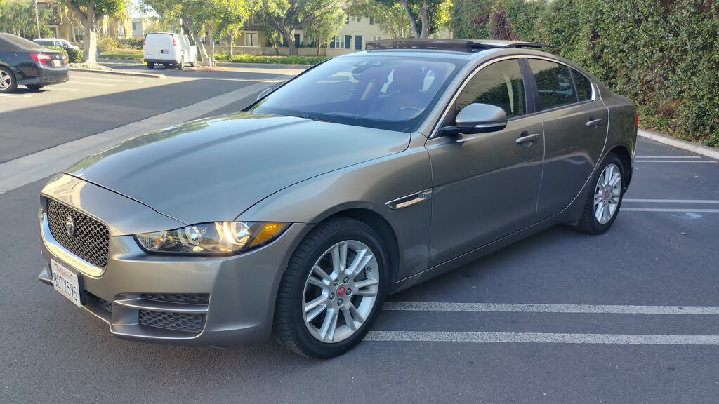 2018 Jaguar XE 25t Premium
