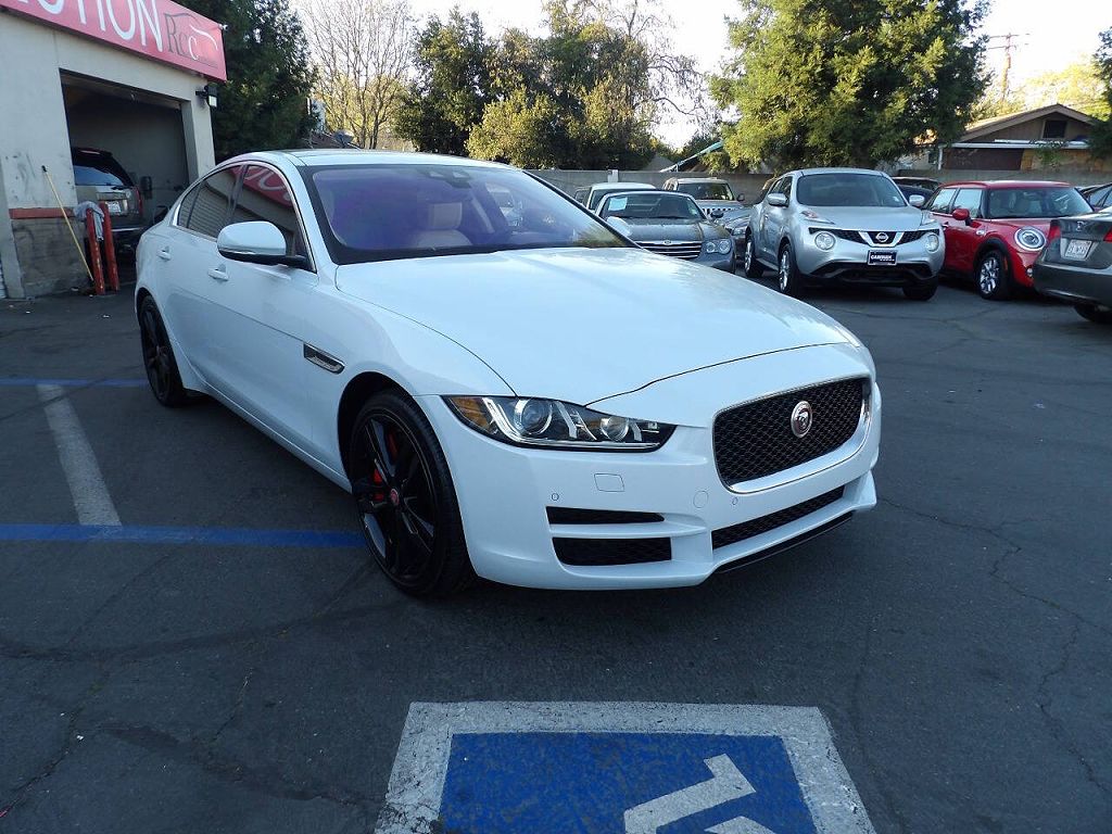 2017 Jaguar XE 35t Prestige