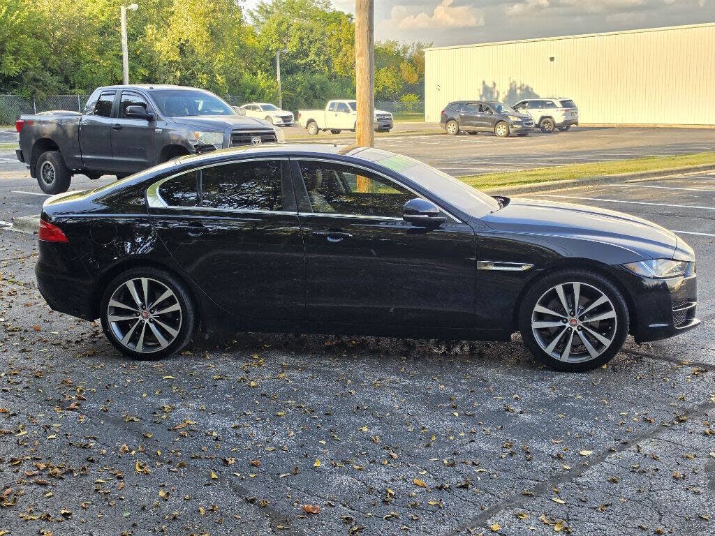 2019 Jaguar XE 25t Prestige