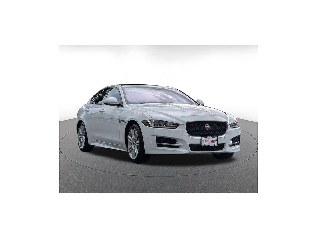 2018 Jaguar XE 25t R-Sport