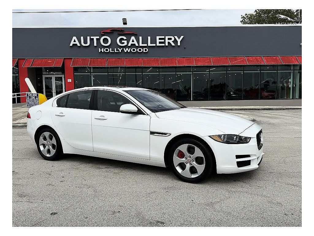 2017 Jaguar XE 25t