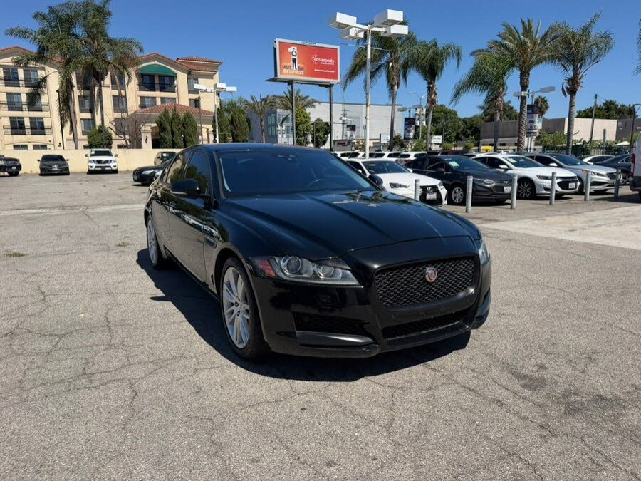 2017 Jaguar XF 35t Prestige