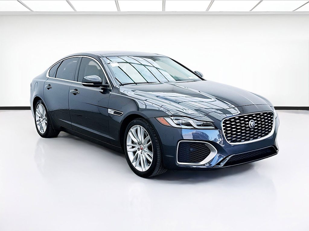 2022 Jaguar XF P250 SE