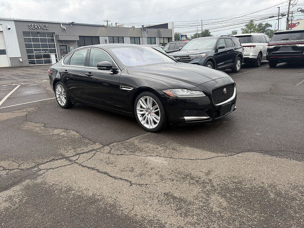 2017 Jaguar XF 35t Prestige
