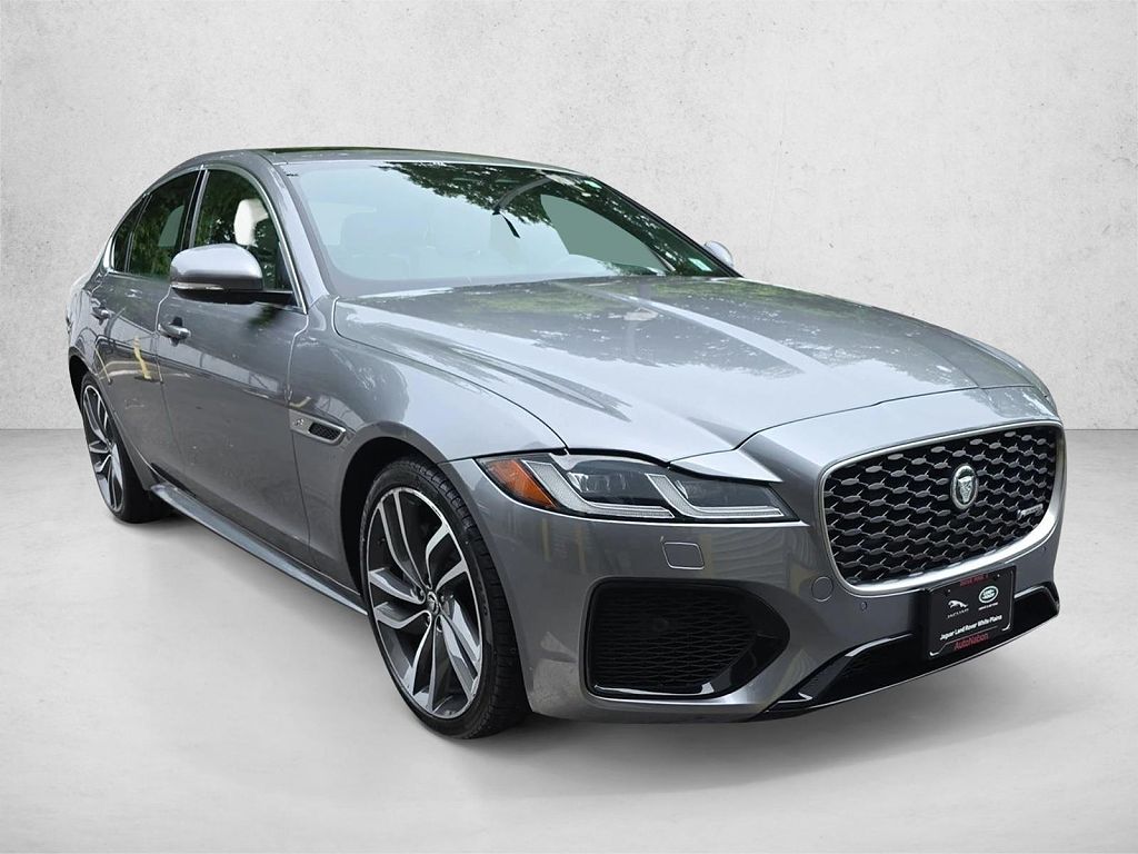 2024 Jaguar XF P300 R-Dynamic SE