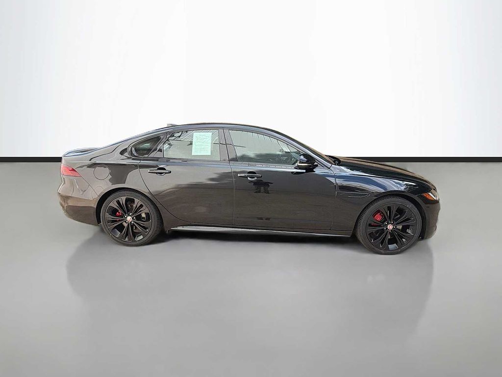 2023 Jaguar XF P300 R-Dynamic SE