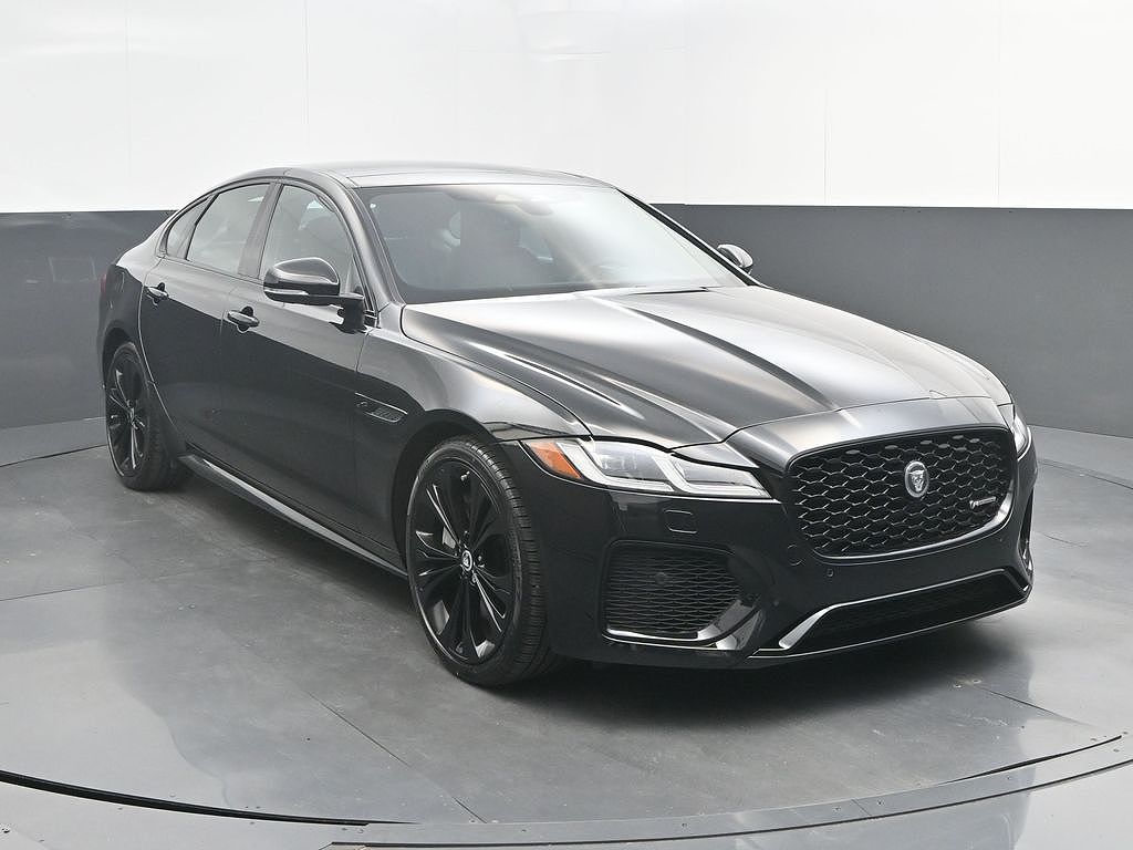 2024 Jaguar XF P300 R-Dynamic SE