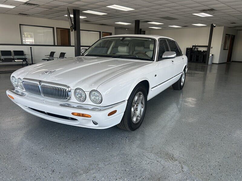 2002 Jaguar XJ Vanden Plas