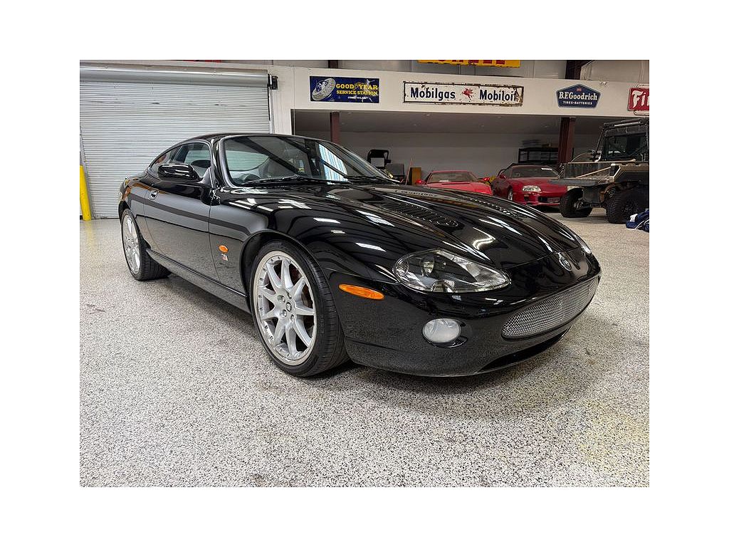 2005 Jaguar XK XKR