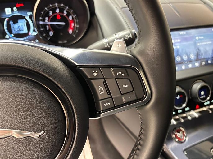 Jaguar F-Type P300 2020 — миниатюра 20