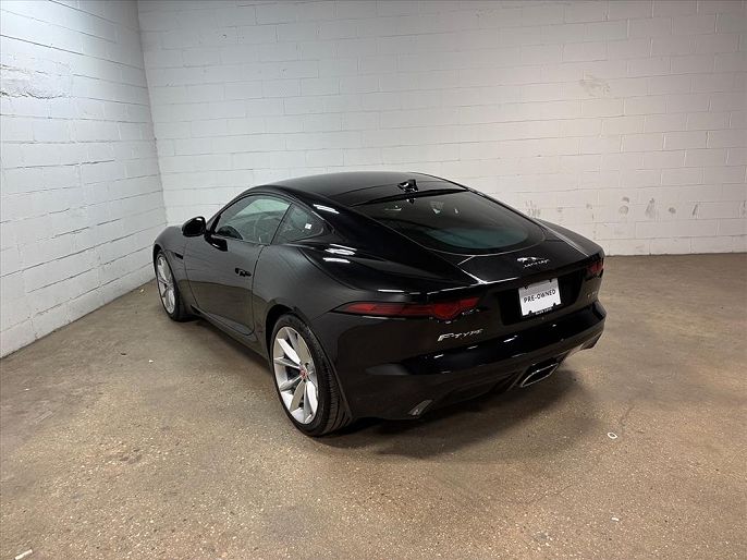Jaguar F-Type P300 2020 — миниатюра 9