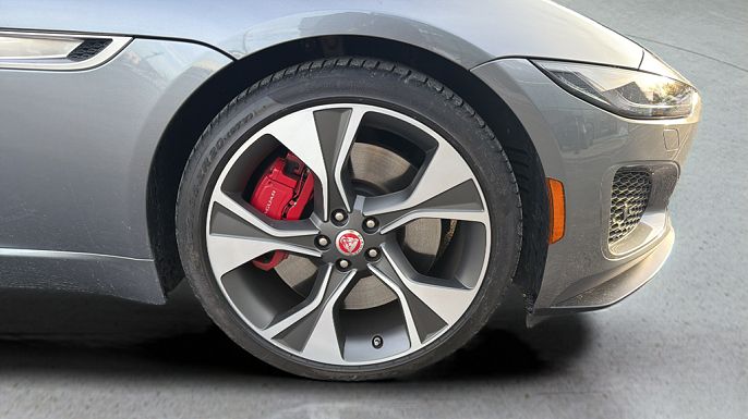 Jaguar F-Type P450 2022 — миниатюра 19