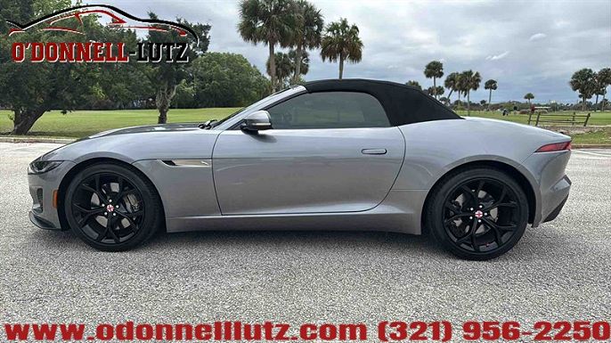 Jaguar F-Type P300 2021 — миниатюра 3