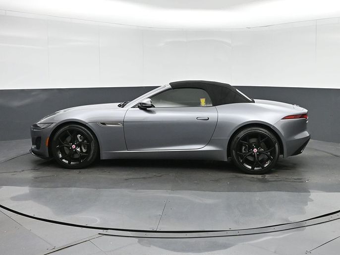 Jaguar F-Type P300 2021 — миниатюра 4